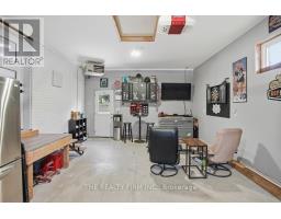 187 BYRON STREET - 38