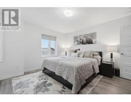 26 - 3380 SINGLETON AVENUE - 23