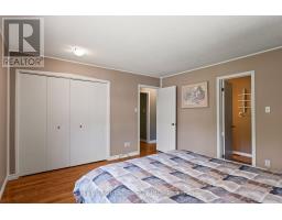 30 GERALD CRESCENT - 22