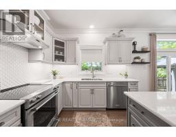 10 - 2080 BEAVERBROOK AVENUE - 15