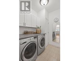 10 - 2080 BEAVERBROOK AVENUE - 27