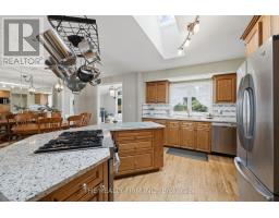 79 MENDIP CRESCENT - 15