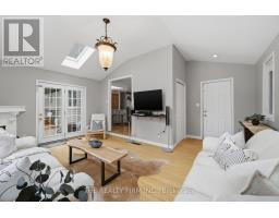 79 MENDIP CRESCENT - 27