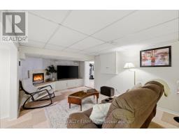 79 MENDIP CRESCENT - 35