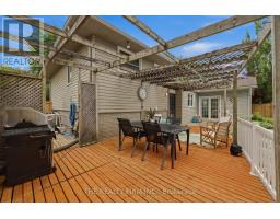 79 MENDIP CRESCENT - 44
