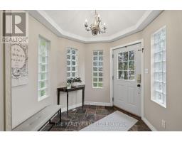 79 MENDIP CRESCENT - 6