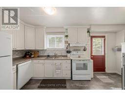 9 - 475 SANDRINGHAM CRESCENT - 10