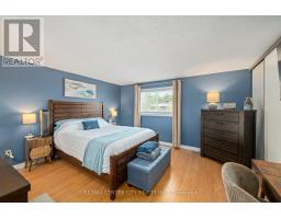 9 - 475 SANDRINGHAM CRESCENT - 16
