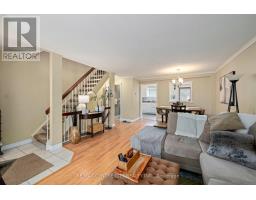 9 - 475 SANDRINGHAM CRESCENT - 7