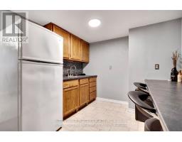 63 DUNDEE COURT - 22