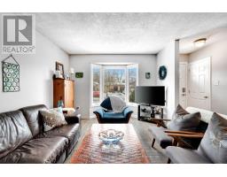 63 DUNDEE COURT - 4