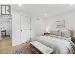 572 CHURCHILL CRESCENT - 21