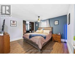 112 ESSEX STREET - 17