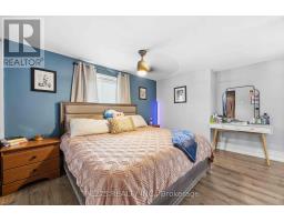 112 ESSEX STREET - 18