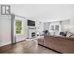 112 ESSEX STREET - 4