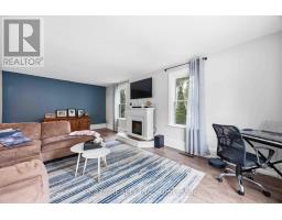 112 ESSEX STREET - 7