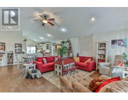 2 AMBLESIDE DRIVE - 12