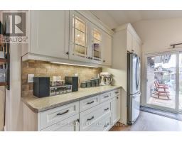 2 AMBLESIDE DRIVE - 15