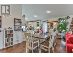 2 AMBLESIDE DRIVE - 19