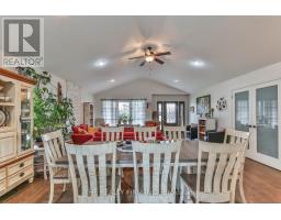 2 AMBLESIDE DRIVE - 21