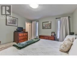 2 AMBLESIDE DRIVE - 23