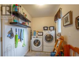 2 AMBLESIDE DRIVE - 30