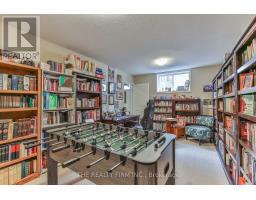 2 AMBLESIDE DRIVE - 36