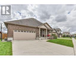 2 AMBLESIDE DRIVE - 4