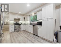 569 VISCOUNT ROAD - 12