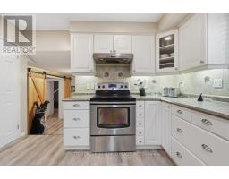 569 VISCOUNT ROAD - 13