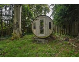 569 VISCOUNT ROAD - 39