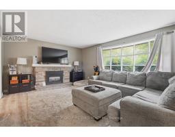 569 VISCOUNT ROAD - 6