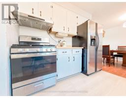 8 POPLAR CRESCENT - 8