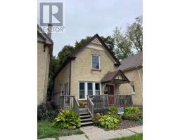 6 VICTOR STREET - 2