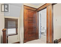 21 ERIE STREET - 13