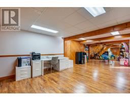 27 CHEROKEE ROAD - 30