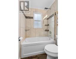 72 EMERY STREET E - 22