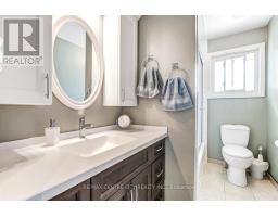 20 HINES CRESCENT - 11