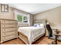 20 HINES CRESCENT - 13
