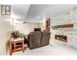 20 HINES CRESCENT - 17
