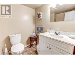 20 HINES CRESCENT - 21