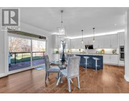 1375 DYER CRESCENT - 16