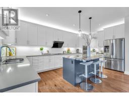1375 DYER CRESCENT - 18