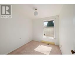 661 GRENFELL DRIVE - 19