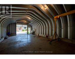 661 GRENFELL DRIVE - 39