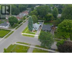 452 MERLIN STREET - 27