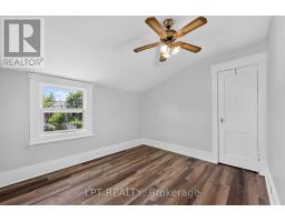 38 MAIN STREET N - 21