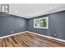 38 MAIN STREET N - 25