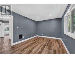 38 MAIN STREET N - 26