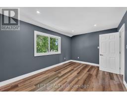 38 MAIN STREET N - 27